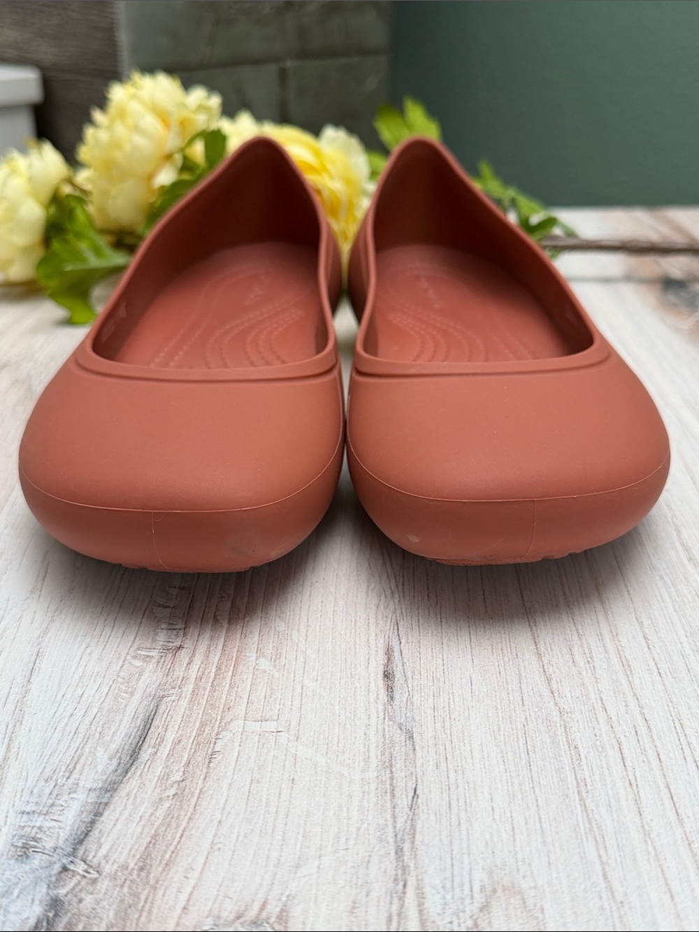 CROCS Brooklyn Flat Size 7 - Picture 2 of 7